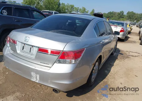 2011 Honda Accord 2.4 Se из США, поврежденный, VIN 1HGCP2F61BA018103